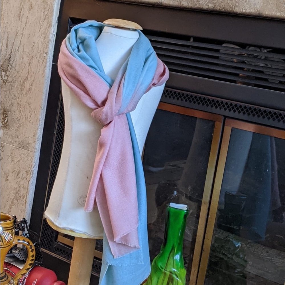 Cashmere scarf two tone
